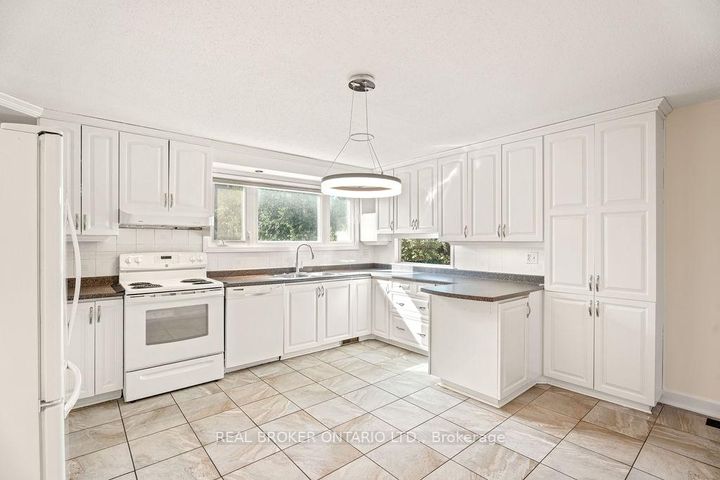 Photo 6 at 99 Queensline Drive, Nepean (Bruce Farm/Graham Park/Qualicum/Bellands), Ottawa