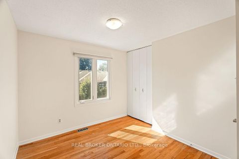 Photo 15 at 99 Queensline Drive, Nepean (Bruce Farm/Graham Park/Qualicum/Bellands), Ottawa