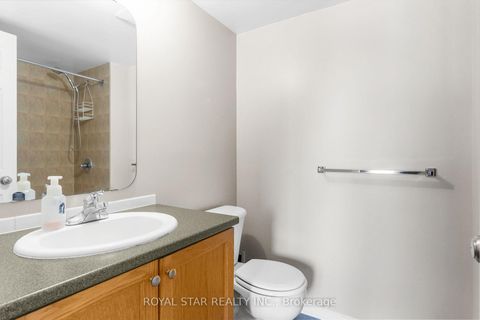 Photo 18 at 258 Meadowbreeze Drive, Emerald Meadows/Trailwest, Kanata