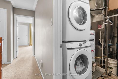 Photo 19 at 258 Meadowbreeze Drive, Emerald Meadows/Trailwest, Kanata