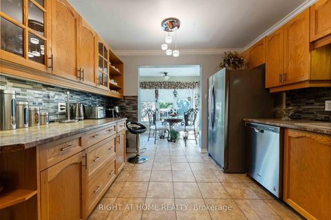 Photo 7 at 160 Grassy Plains Drive, Emerald Meadows/Trailwest, Kanata