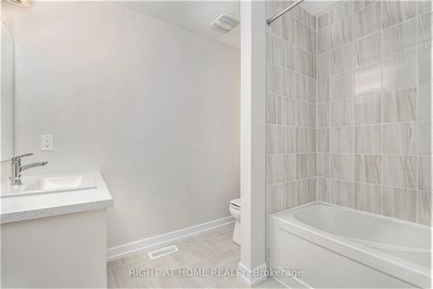 Photo 15 at 73 Hackamore Crescent, Goulbourn Twp From Franktown Rd/South To Rideau, Stittsville