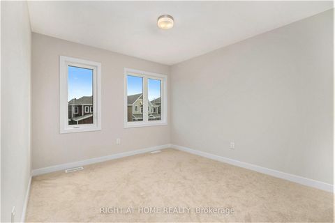 Photo 17 at 73 Hackamore Crescent, Goulbourn Twp From Franktown Rd/South To Rideau, Stittsville