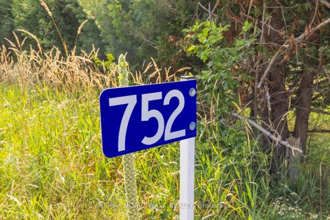 Photo 2 at 752 Bennett Lake Road, Bathurst/Burgess & Sherbrooke (Bathurst) Twp, Tay Valley