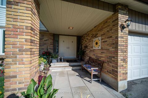 Photo 7 at 198 Hoylake Crescent, Bilberry Creek/Queenswood Heights, Orleans