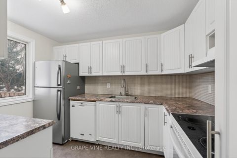 Photo 11 at 6885 Bilberry Drive, Convent Glen North, Orleans