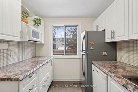 Photo 14 at 6885 Bilberry Drive, Convent Glen North, Orleans