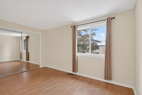 Photo 19 at 6885 Bilberry Drive, Convent Glen North, Orleans