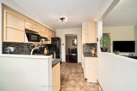 Photo 7 at 52 Blackdome Crescent, Kanata Lakes/Heritage Hills, Kanata