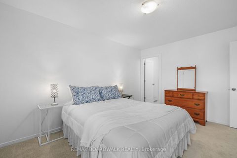 Photo 23 at 12 Selye Crescent, Beaverbrook, Kanata