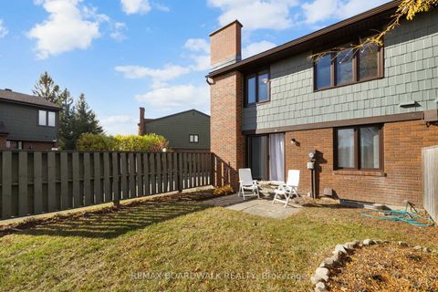 Photo 41 at 12 Selye Crescent, Beaverbrook, Kanata