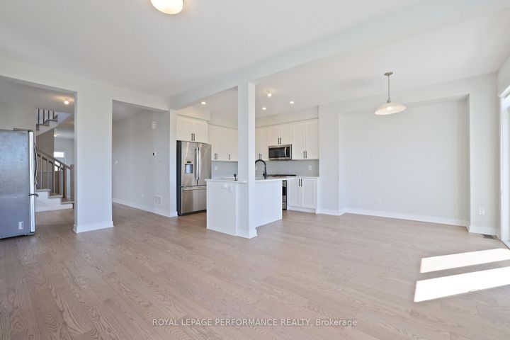 Photo 8 at 116 Main Halyard Lane, Nepean (Half Moon Bay), Ottawa