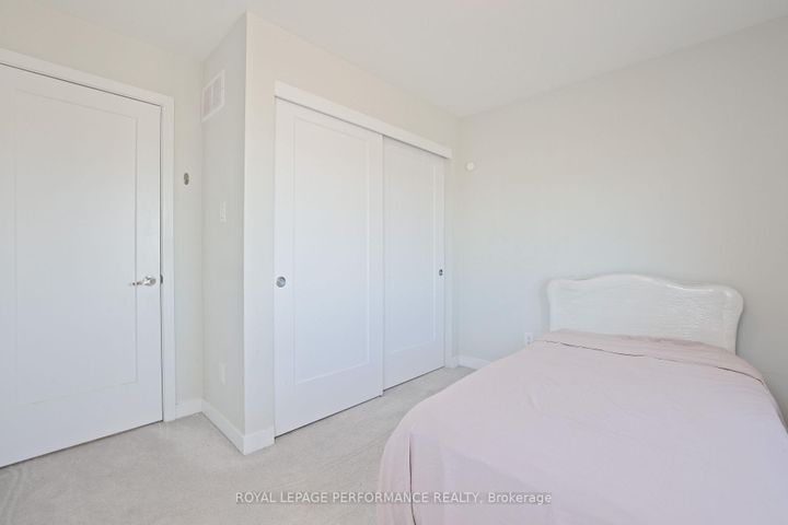 Photo 18 at 116 Main Halyard Lane, Nepean (Half Moon Bay), Ottawa