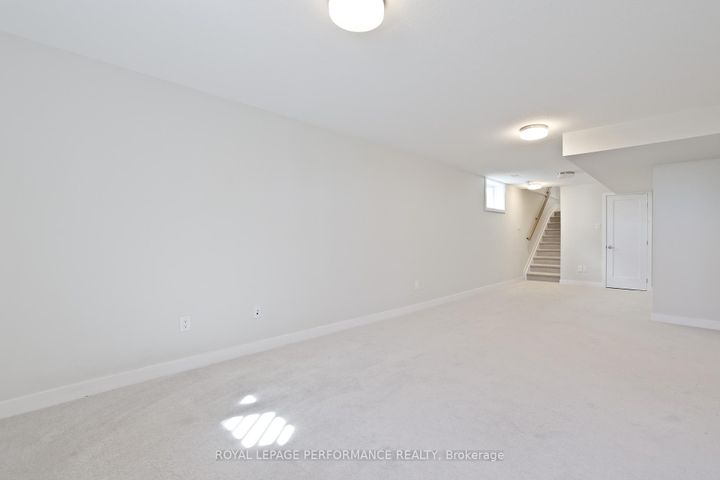 Photo 25 at 116 Main Halyard Lane, Nepean (Half Moon Bay), Ottawa
