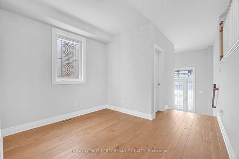 Photo 4 at 508 YELLOW BIRCH Street, Mer Bleue/Bradley Estates/Anderson Park, Orleans