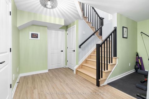 Photo 27 at 432 Gidran Circle, Emerald Meadows/Trailwest, Kanata
