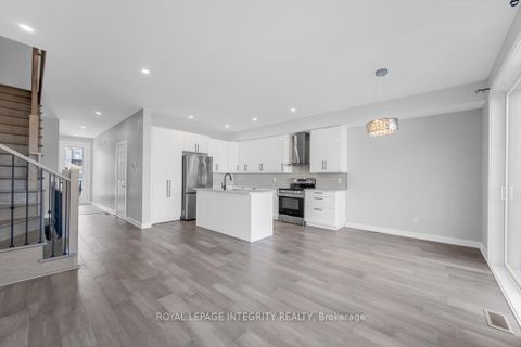 Photo 16 at B - 875 CONTOUR Street, Mer Bleue/Bradley Estates/Anderson Park, Orleans