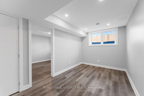 Photo 32 at B - 875 CONTOUR Street, Mer Bleue/Bradley Estates/Anderson Park, Orleans