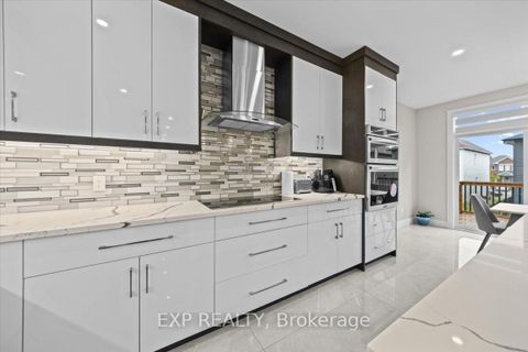 Photo 10 at 348 Abbeydale Circle, Morgan's Grant/South March, Kanata