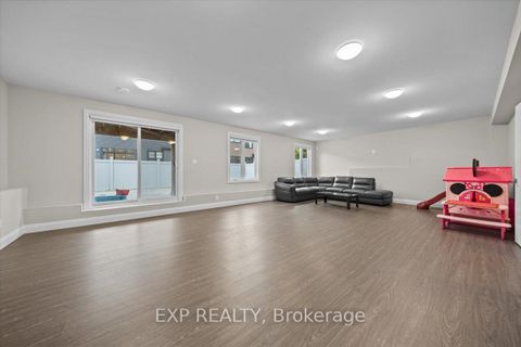 Photo 36 at 348 Abbeydale Circle, Morgan's Grant/South March, Kanata