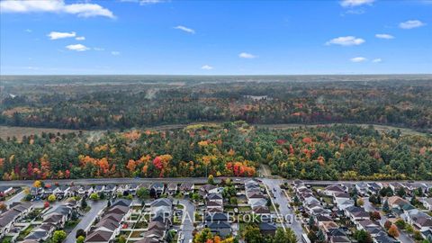 Photo 42 at 348 Abbeydale Circle, Morgan's Grant/South March, Kanata