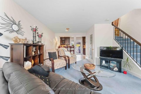 Photo 6 at 32 - 941 Cookshire Crescent, Fallingbrook/Ridgemount, Orleans