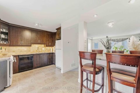 Photo 9 at 32 - 941 Cookshire Crescent, Fallingbrook/Ridgemount, Orleans