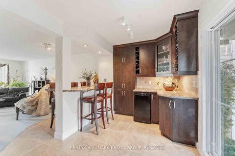 Photo 13 at 32 - 941 Cookshire Crescent, Fallingbrook/Ridgemount, Orleans