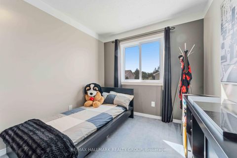 Photo 19 at 32 - 941 Cookshire Crescent, Fallingbrook/Ridgemount, Orleans