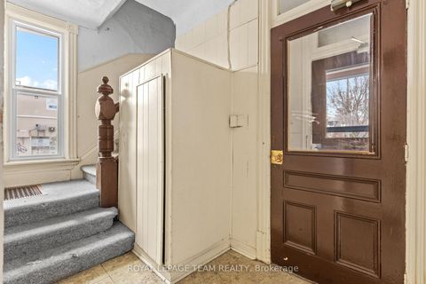 Photo 5 at 498 Gladstone Avenue, Ottawa Centre