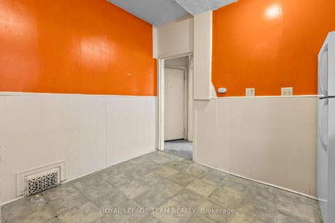 Photo 12 at 498 Gladstone Avenue, Ottawa Centre