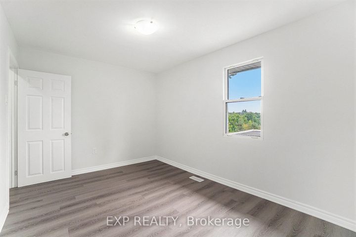 Photo 18 at 3854 Prince Of Wales Drive, Nepean (Stonebridge), Ottawa