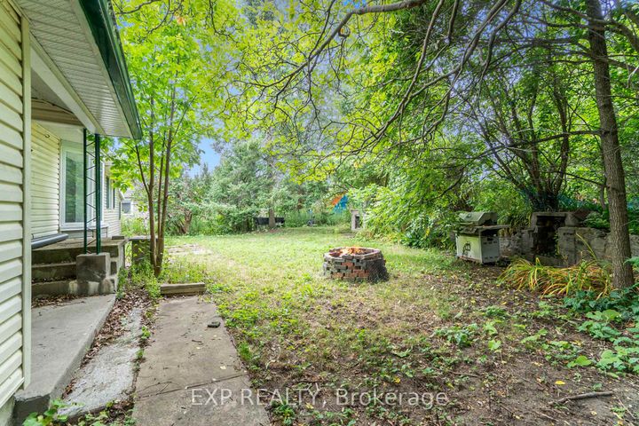 Photo 32 at 3854 Prince Of Wales Drive, Nepean (Stonebridge), Ottawa