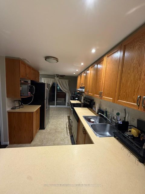 Photo 18 at 390 CROWNRIDGE Drive N, Emerald Meadows/Trailwest, Kanata