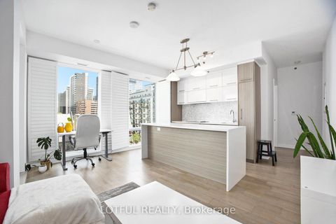 Photo 6 at 601 - 428 Sparks Street, Ottawa Centre