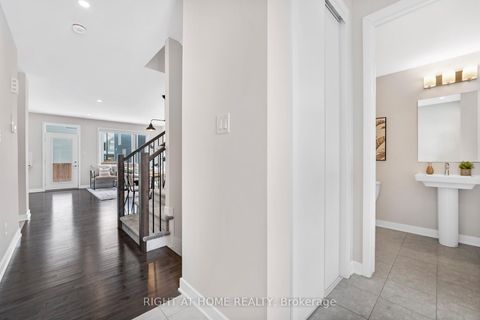 Photo 18 at 30 Chasing Grove, Btwn Franktown Rd. & Fallowfield Rd., Stittsville