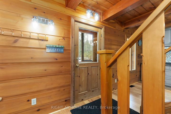 Photo 8 at 101 Myrtle Lane, Constance Bay