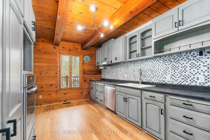 Photo 9 at 101 Myrtle Lane, Constance Bay