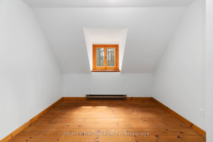 Photo 26 at 101 Myrtle Lane, Constance Bay