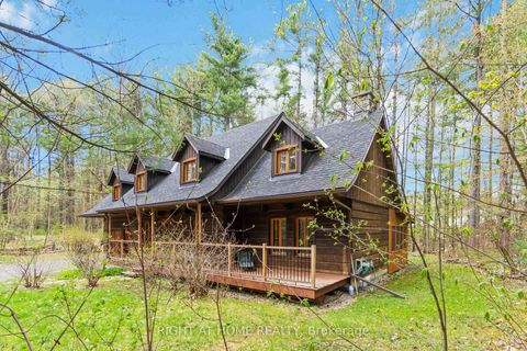 Photo 3 at 101 Myrtle Lane, Constance Bay