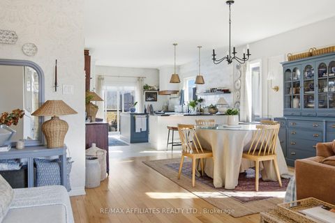 Photo 10 at 19 Senators Gate Drive, Perth