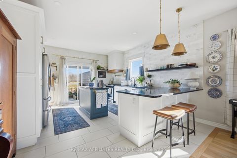 Photo 11 at 19 Senators Gate Drive, Perth