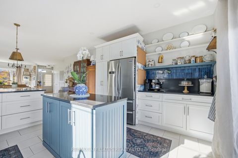 Photo 12 at 19 Senators Gate Drive, Perth