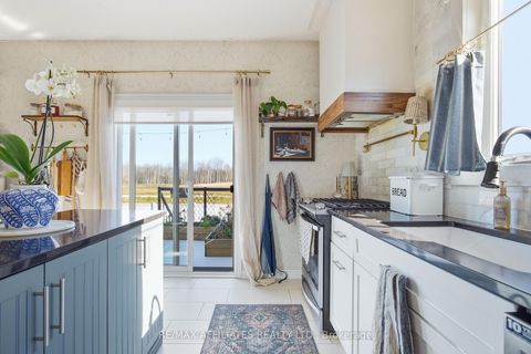 Photo 14 at 19 Senators Gate Drive, Perth