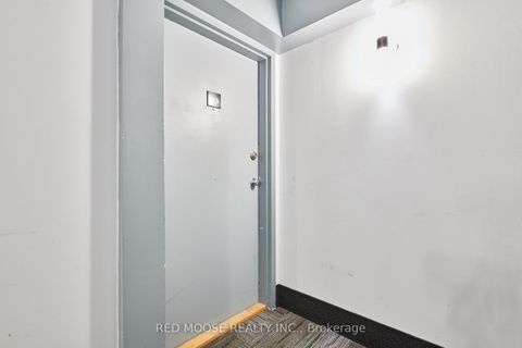 Photo 4 at 415 - 216 Viewmount Drive, Nepean (Borden Farm/Stewart Farm/Carleton Heights/Parkwood Hills), Ottawa