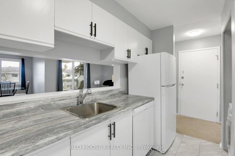 Photo 16 at 415 - 216 Viewmount Drive, Nepean (Borden Farm/Stewart Farm/Carleton Heights/Parkwood Hills), Ottawa