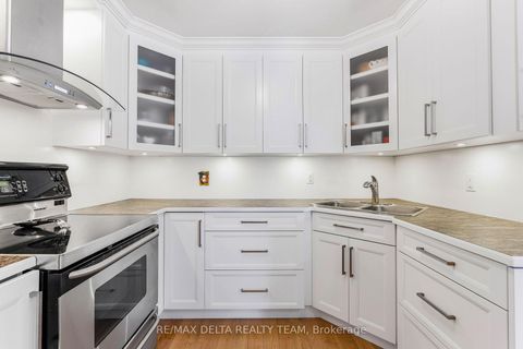 Photo 9 at 108 - 1765 Cabaret Lane, Fallingbrook/Pineridge, Orleans