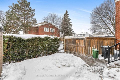 Photo 16 at 108 - 1765 Cabaret Lane, Fallingbrook/Pineridge, Orleans