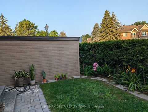 Photo 27 at 108 - 1765 Cabaret Lane, Fallingbrook/Pineridge, Orleans