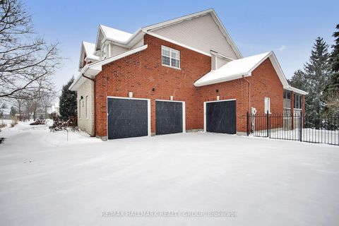 Photo 1 at 13 Beechgrove Gardens, Stittsville (South), Stittsville